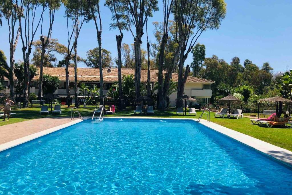 Puerto Banus Richi Suite Марбелья Экстерьер фото